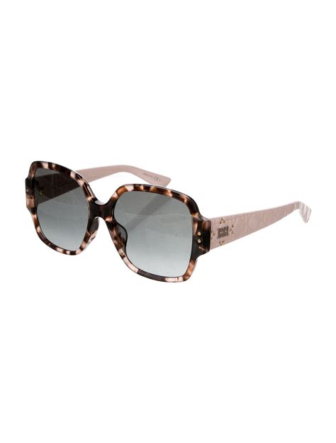 dior lady dior studs 5